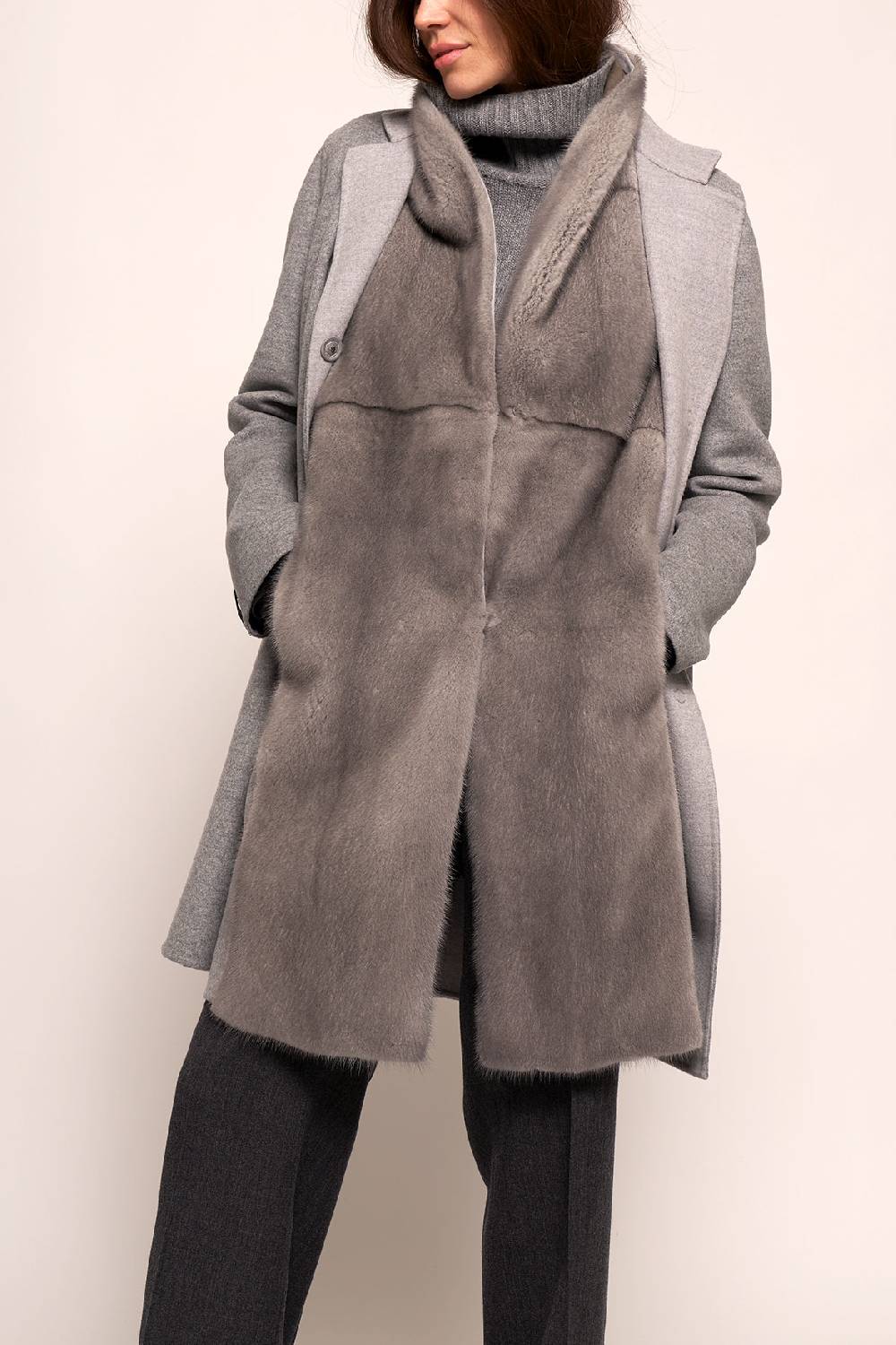 Manzoni 24 Gilet visone con tessuto cashmere Loro Piana Promozione Limitata