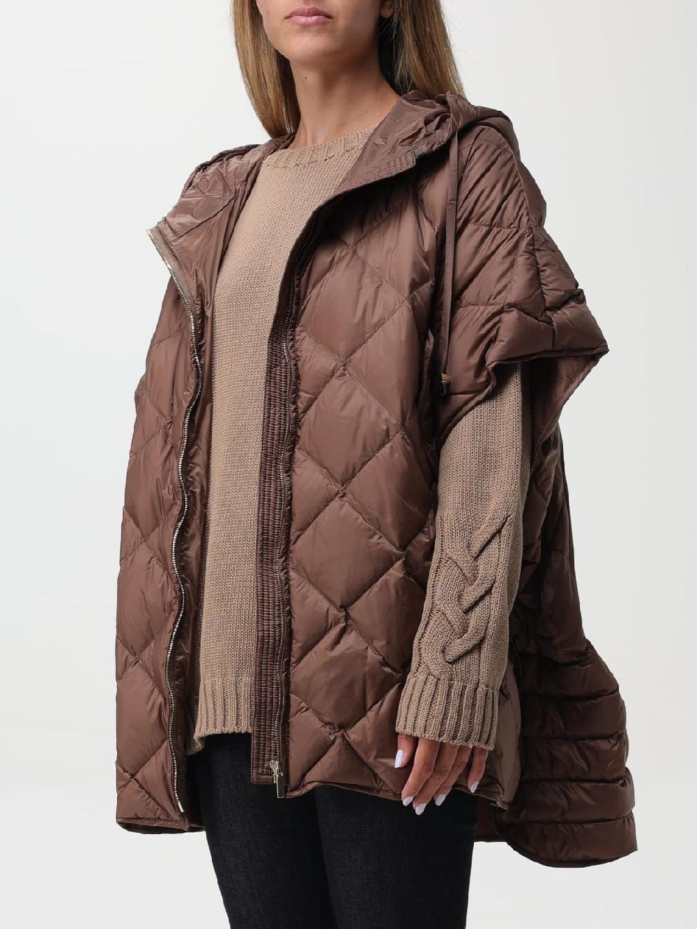 Giglio Mantella con cappuccio Max Mara The Cube 2025