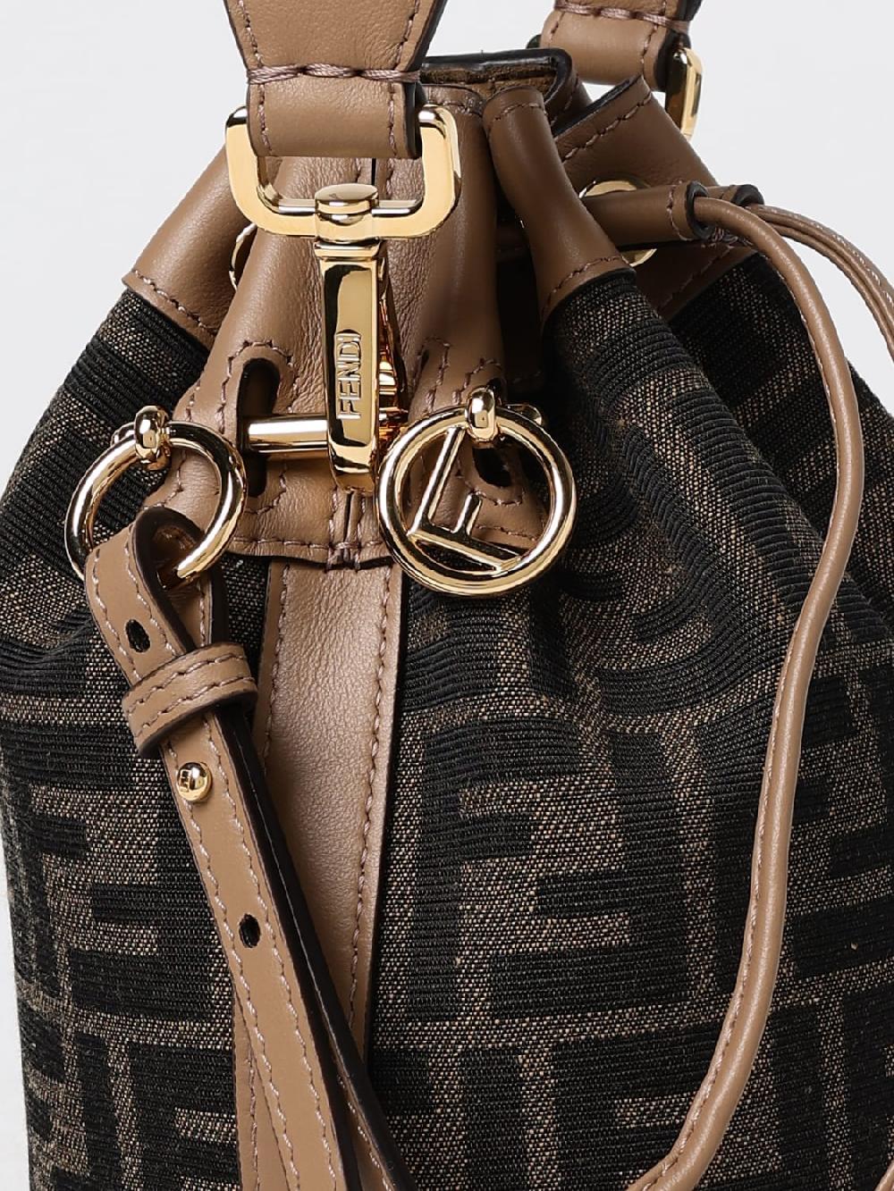 Giglio Borsa Mon Tresor Fendi in tessuto FF jacquard e pelle In Vendita