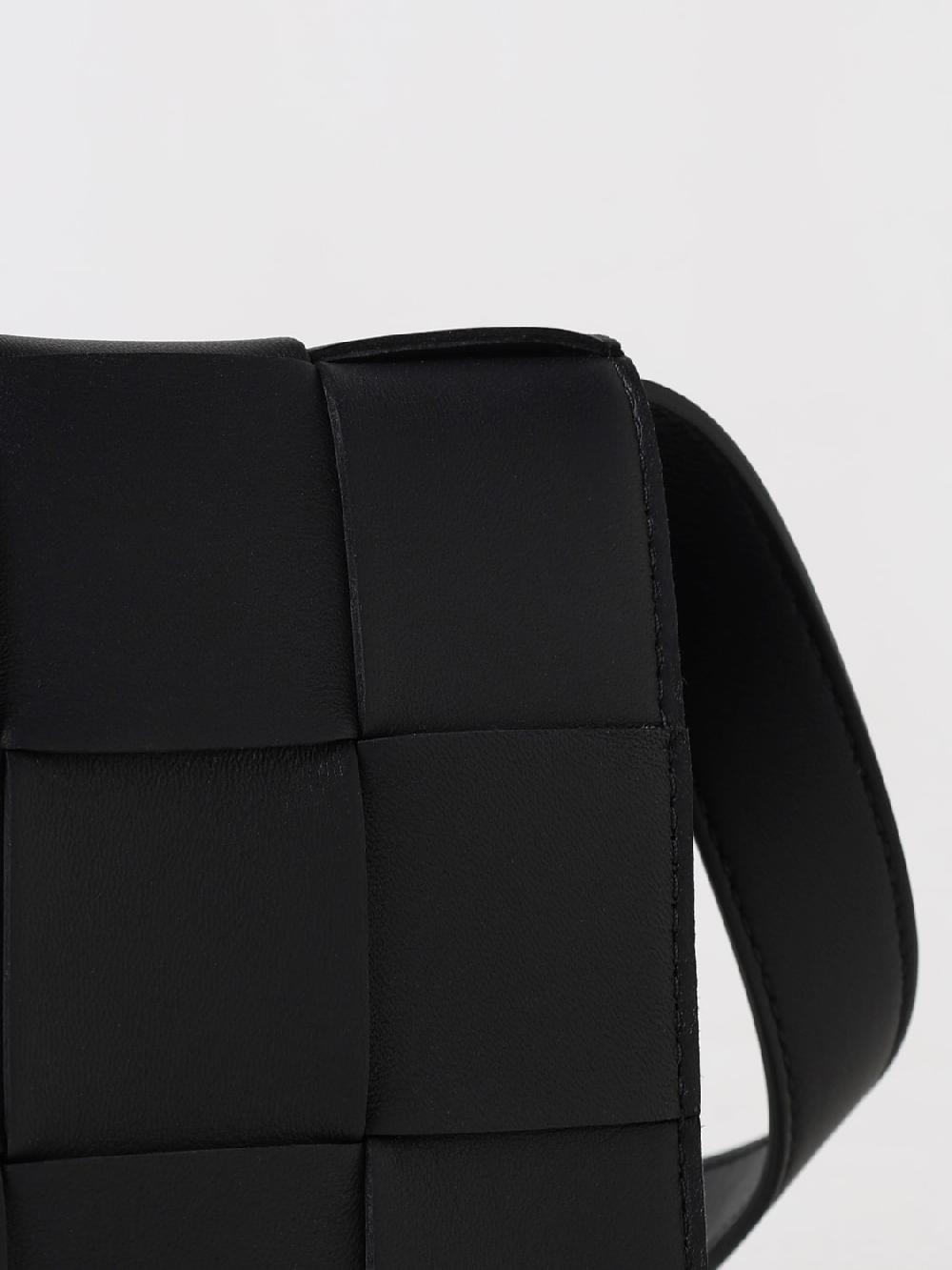Giglio Borsa Cassette Bottega Veneta in pelle intrecciata Offerta