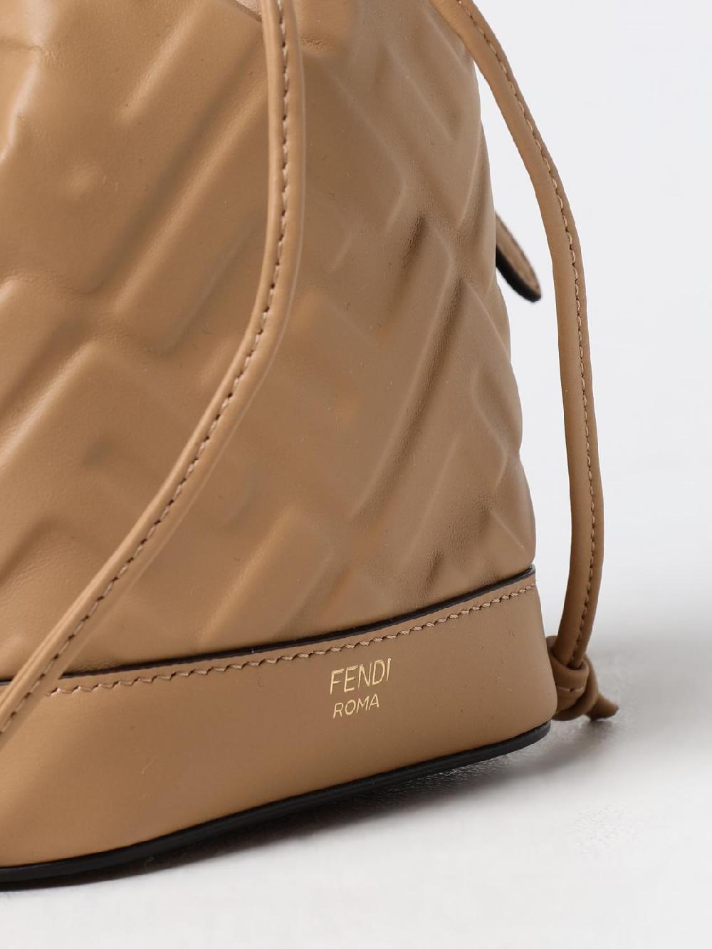 Giglio Borsa Mon Tresor Fendi in pelle con monogram FF all over Negozio
