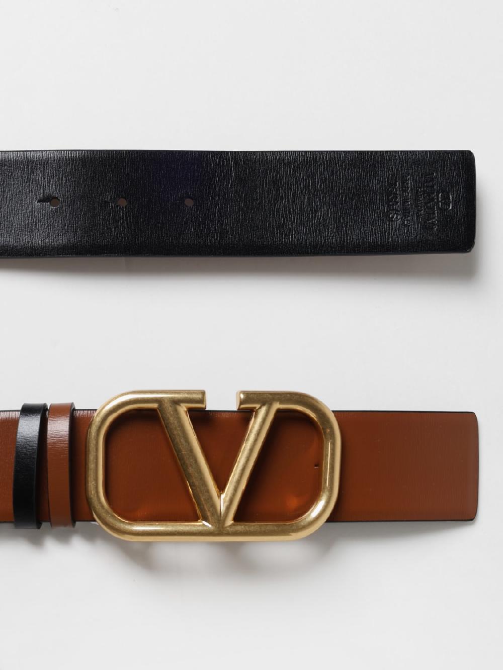 Giglio Cintura VLogo Signature Valentino Garavani reversibile in pelle In Vendita
