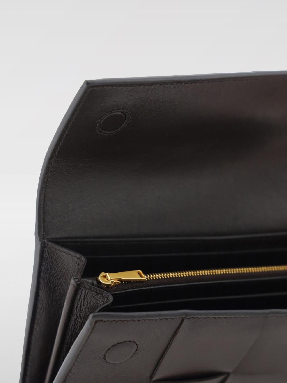 Giglio Portafoglio Cassette Bottega Veneta in pelle intrecciata Fino Al -60%