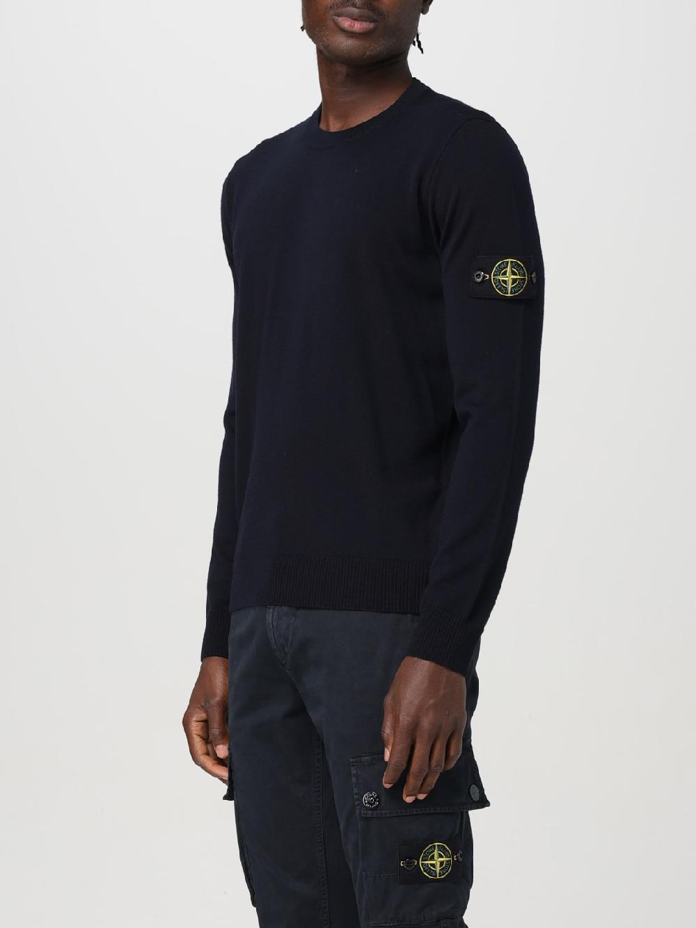 Giglio Maglia basic Stone Island in lana vergine Offerta