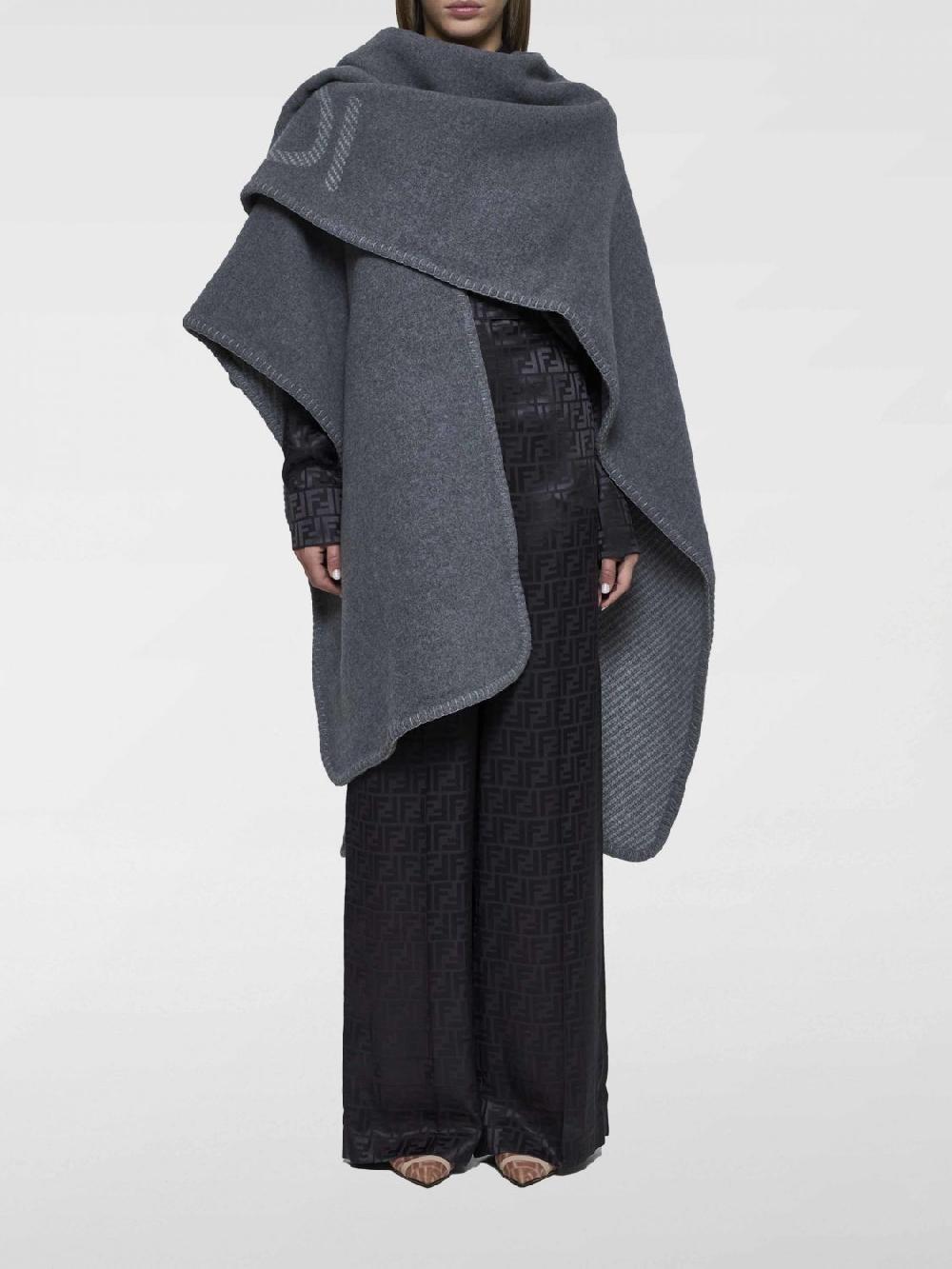 Giglio Mantella donna Fendi