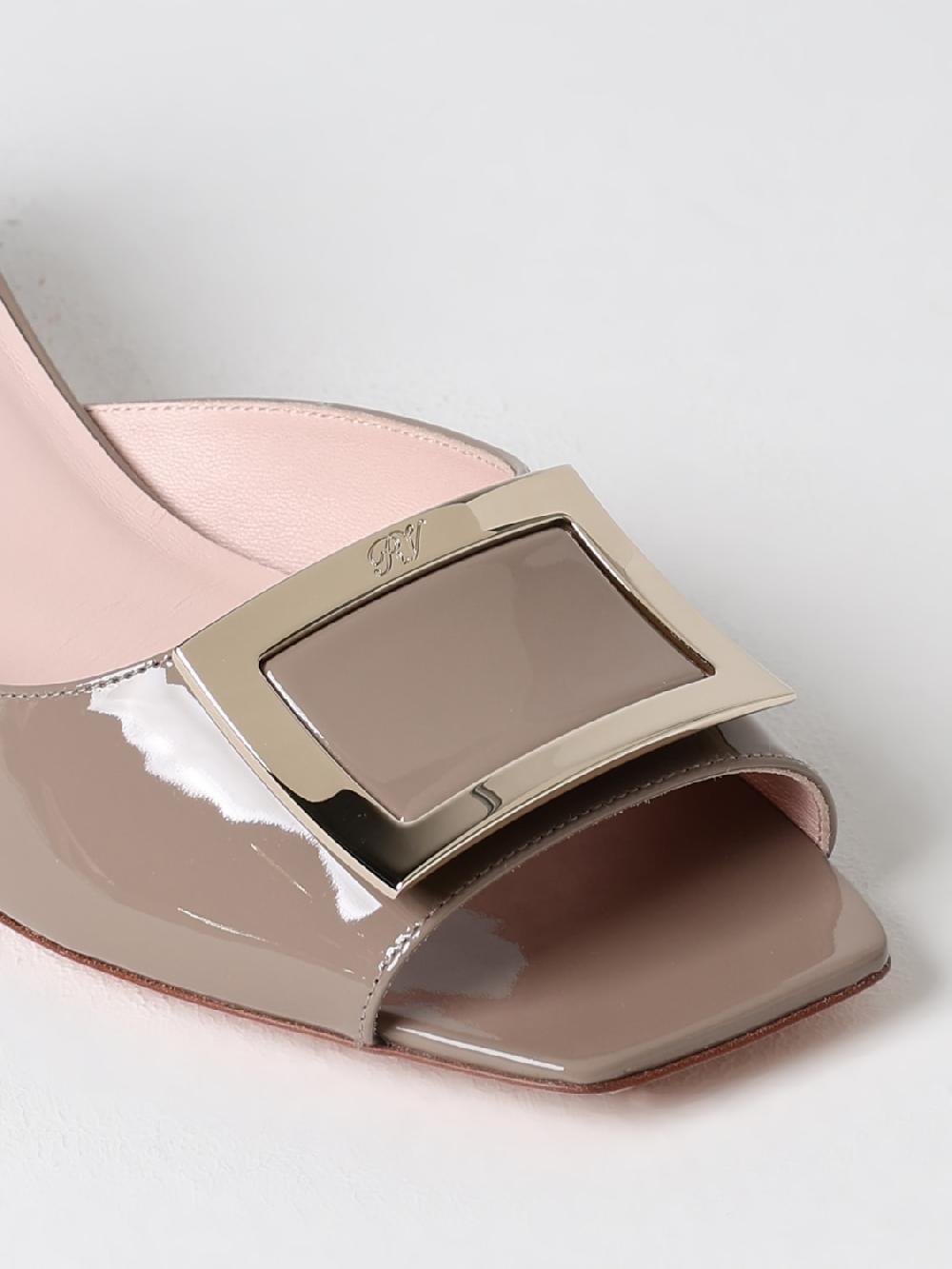 Giglio Mules Roger Vivier in vernice con fibbia decorativa Acquista Ora