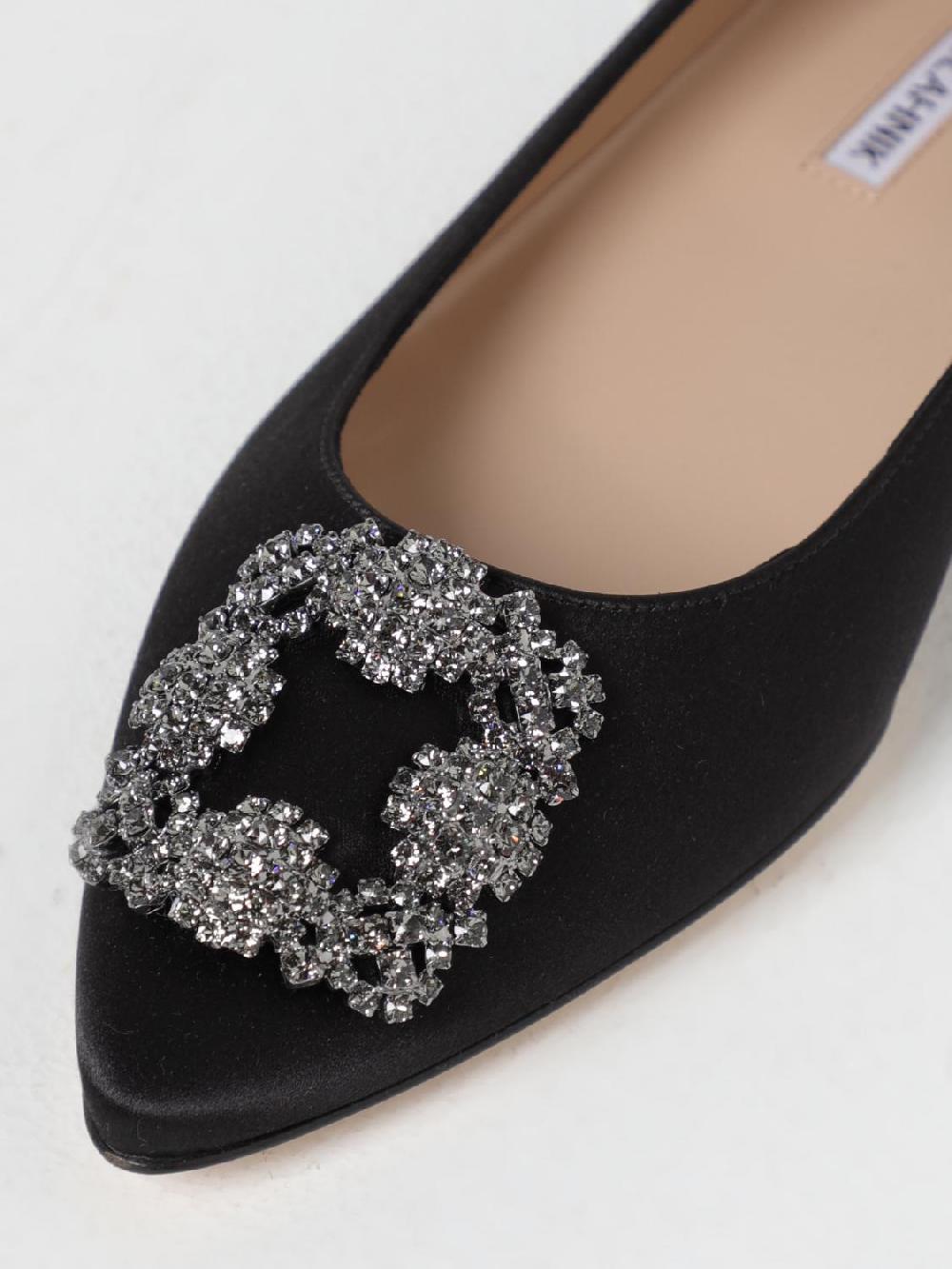 Giglio Ballerina Hangisi Manolo Blahnik in raso Vendite stagionali