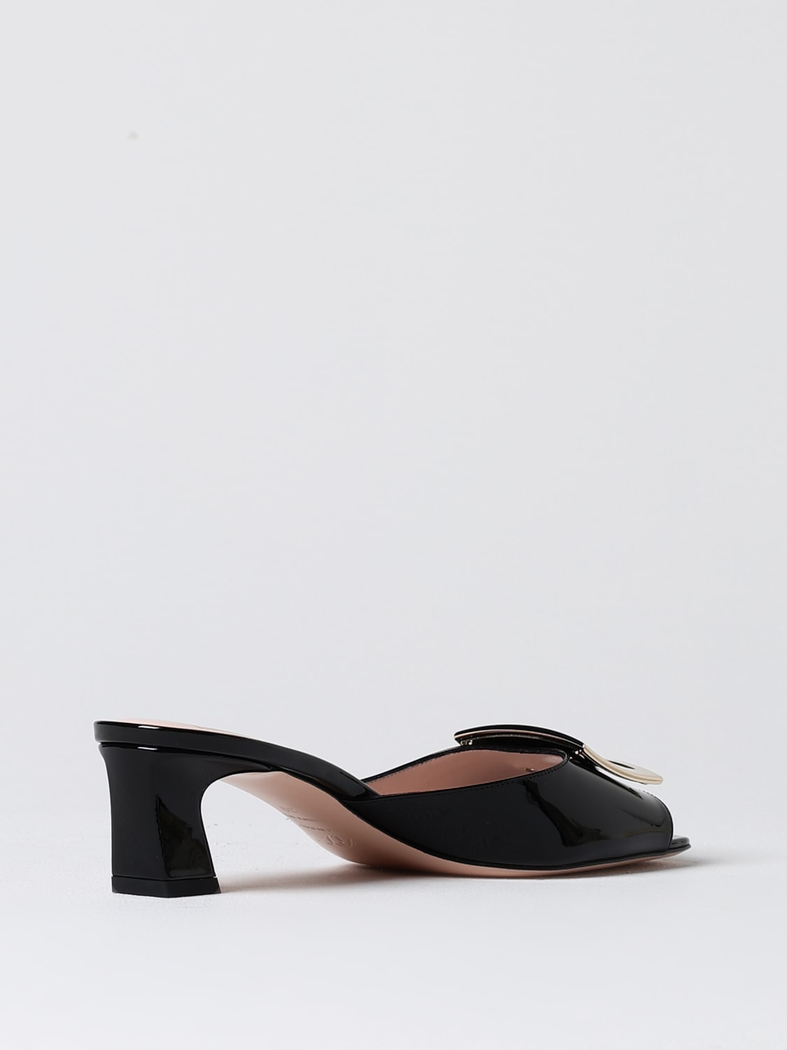 Giglio Mules Roger Vivier in vernice con fibbia decorativa Offerta natalizia