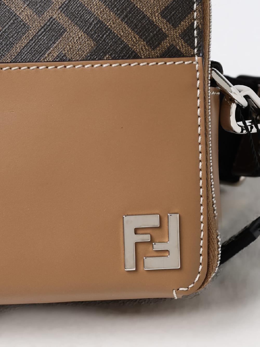Giglio Borsa Squared FF Fendi in pelle e tela FF Acquista Ora