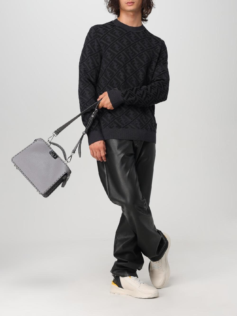 Giglio Borsa Peekaboo Fendi in pelle a grana Sconto