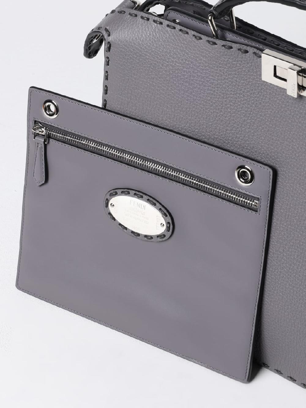 Giglio Borsa Peekaboo Fendi in pelle a grana Vendita Economica