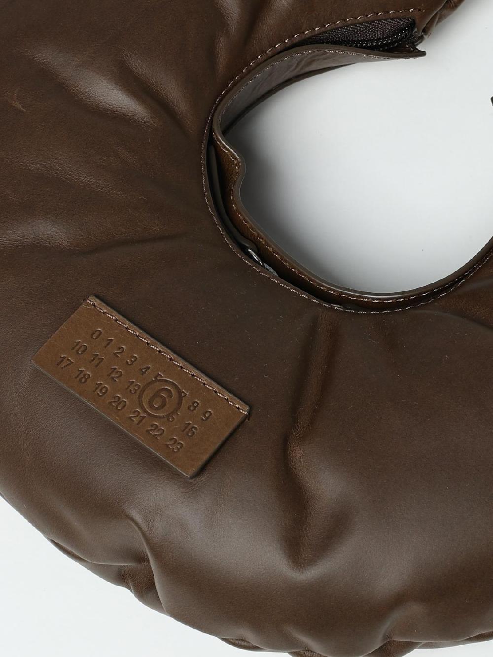 Giglio Borsa Travel Pillow MM6 Maison Margiela in pelle Offerta natalizia