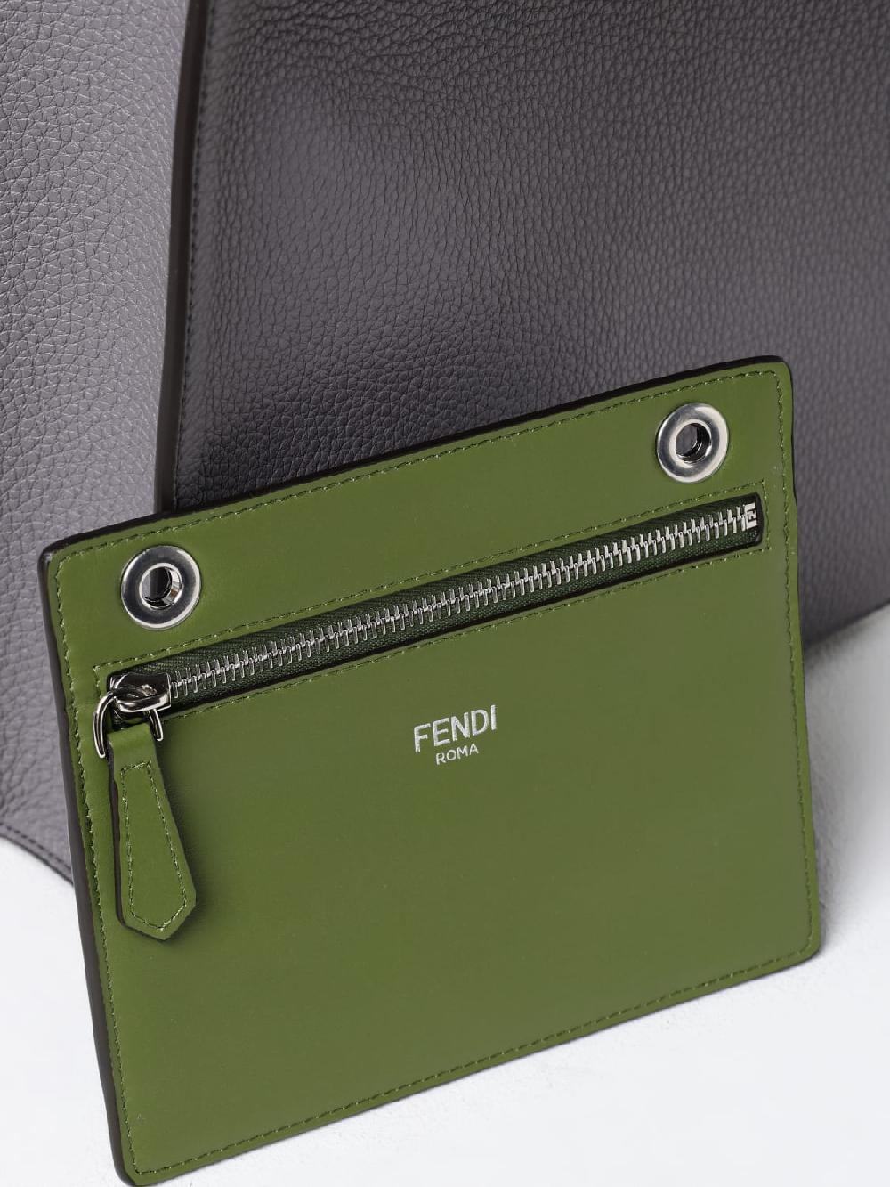 Giglio Borsa Peekaboo X-Lite Fendi in pelle a grana Offerta per la Festa della Mamma