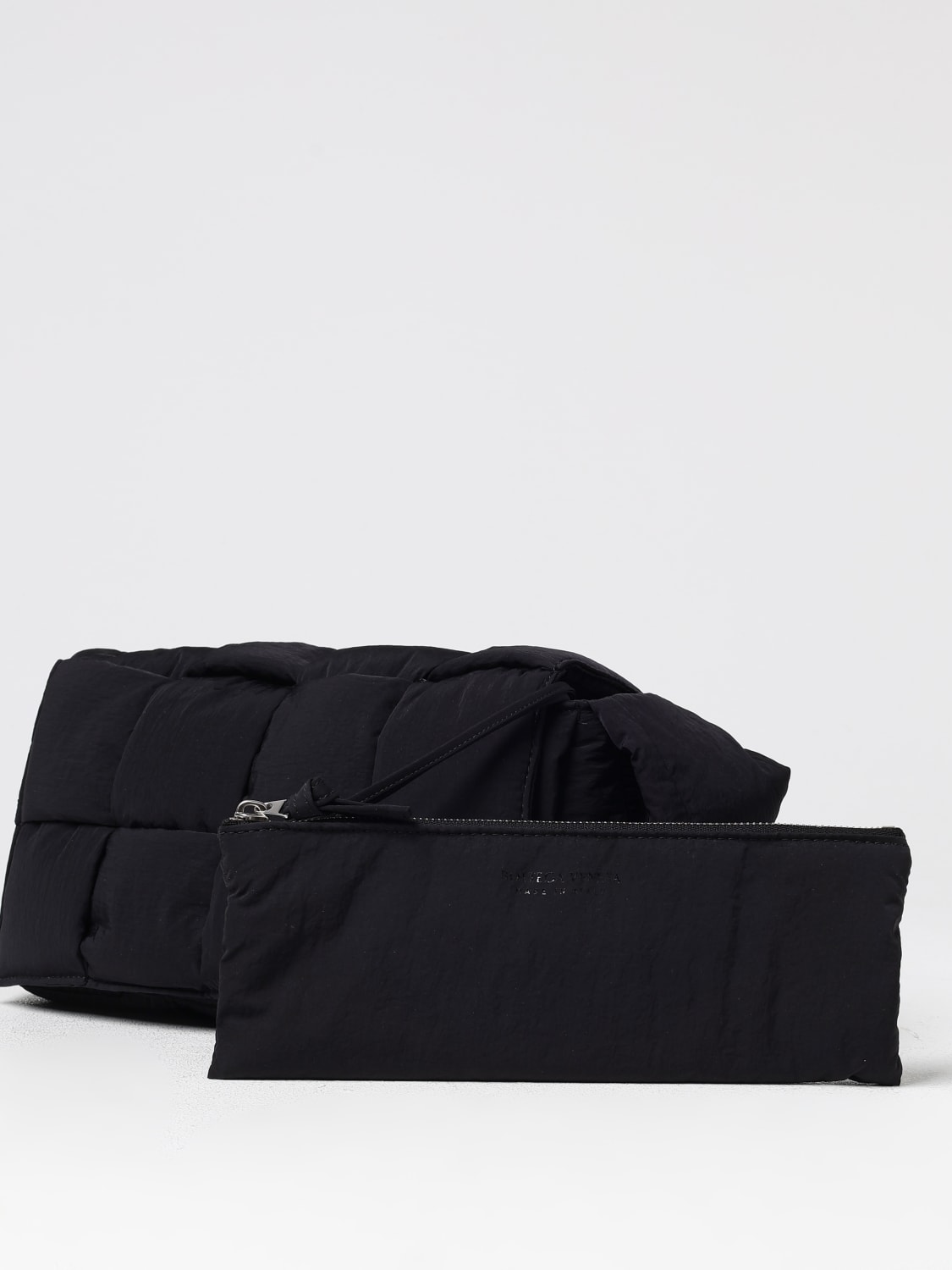 Giglio Borsa Padded Tech Cassette Bottega Veneta in nylon intrecciato Smaltimento dello stoccaggio