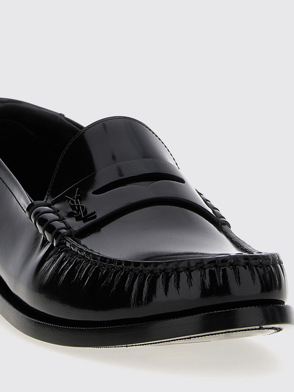 Giglio Mocassino Saint Laurent in vernice Promozione temporanea