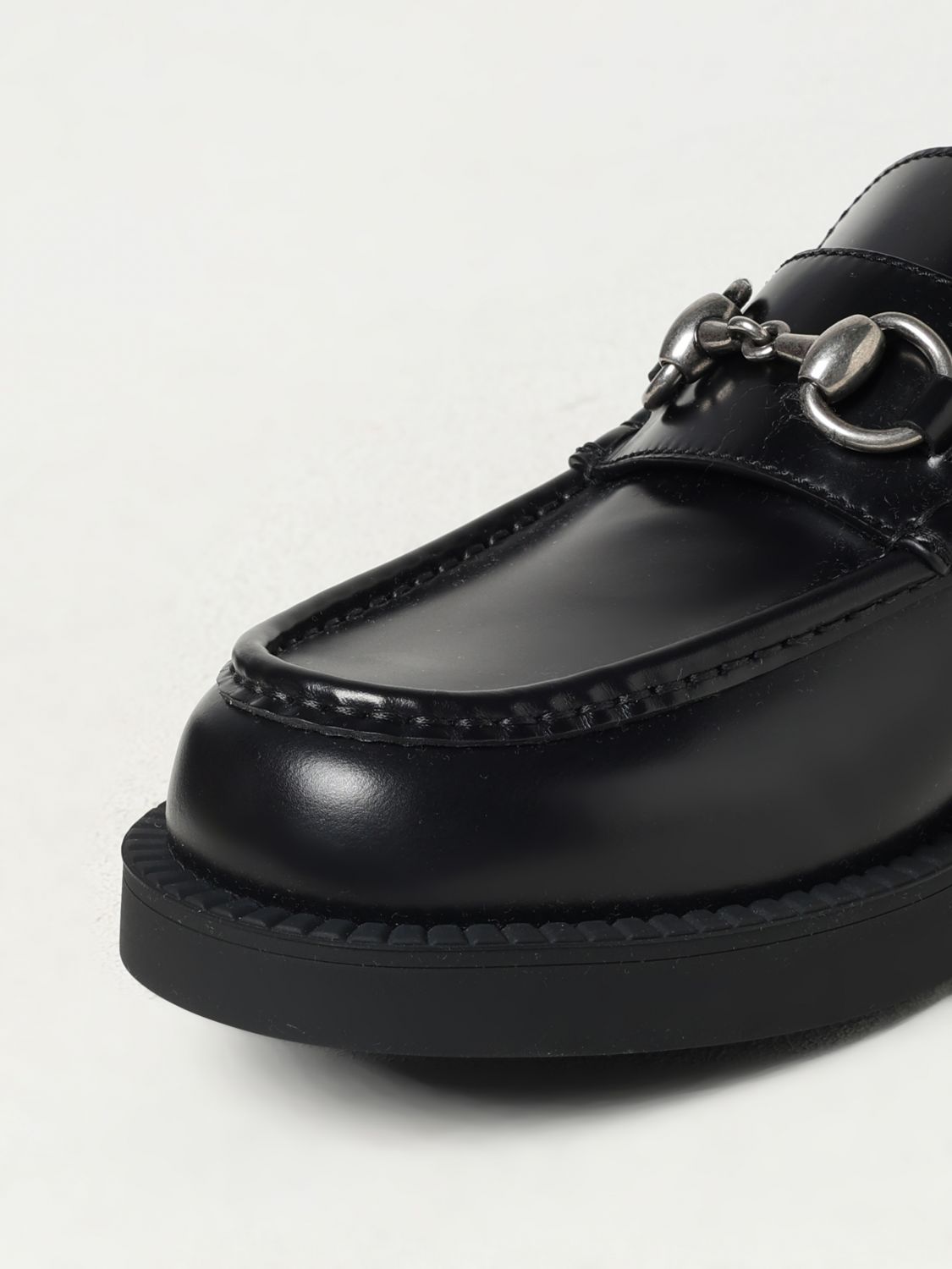 Giglio Mocassino Horsebit Gucci in pelle spazzolata Moda