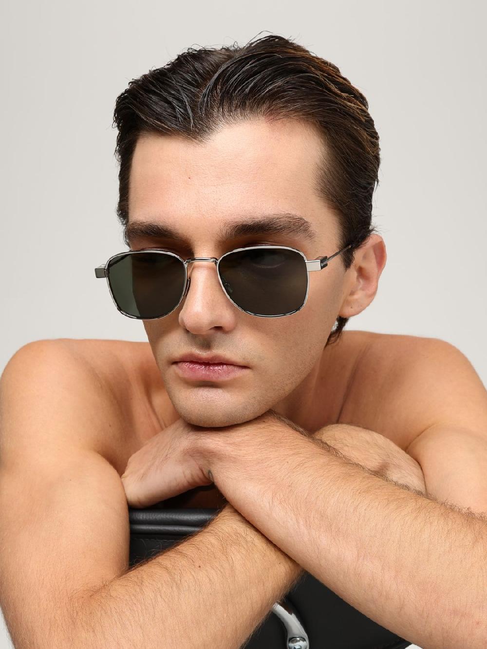 Giglio Occhiali da sole uomo Saint Laurent Offerta settimanale