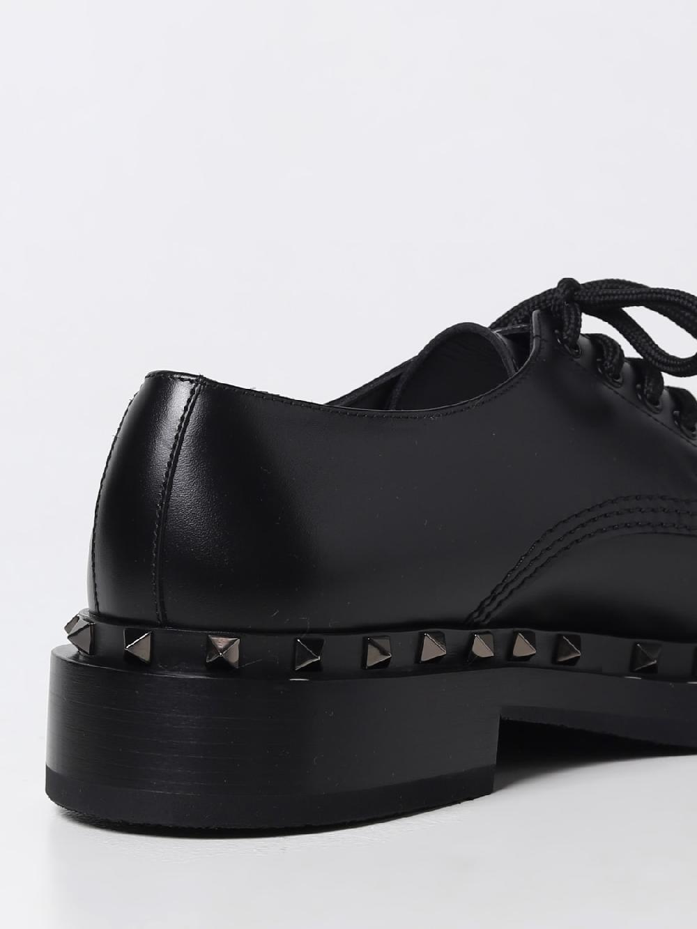 Giglio Derby Rockstud Valentino Garavani in pelle Offerta migliore