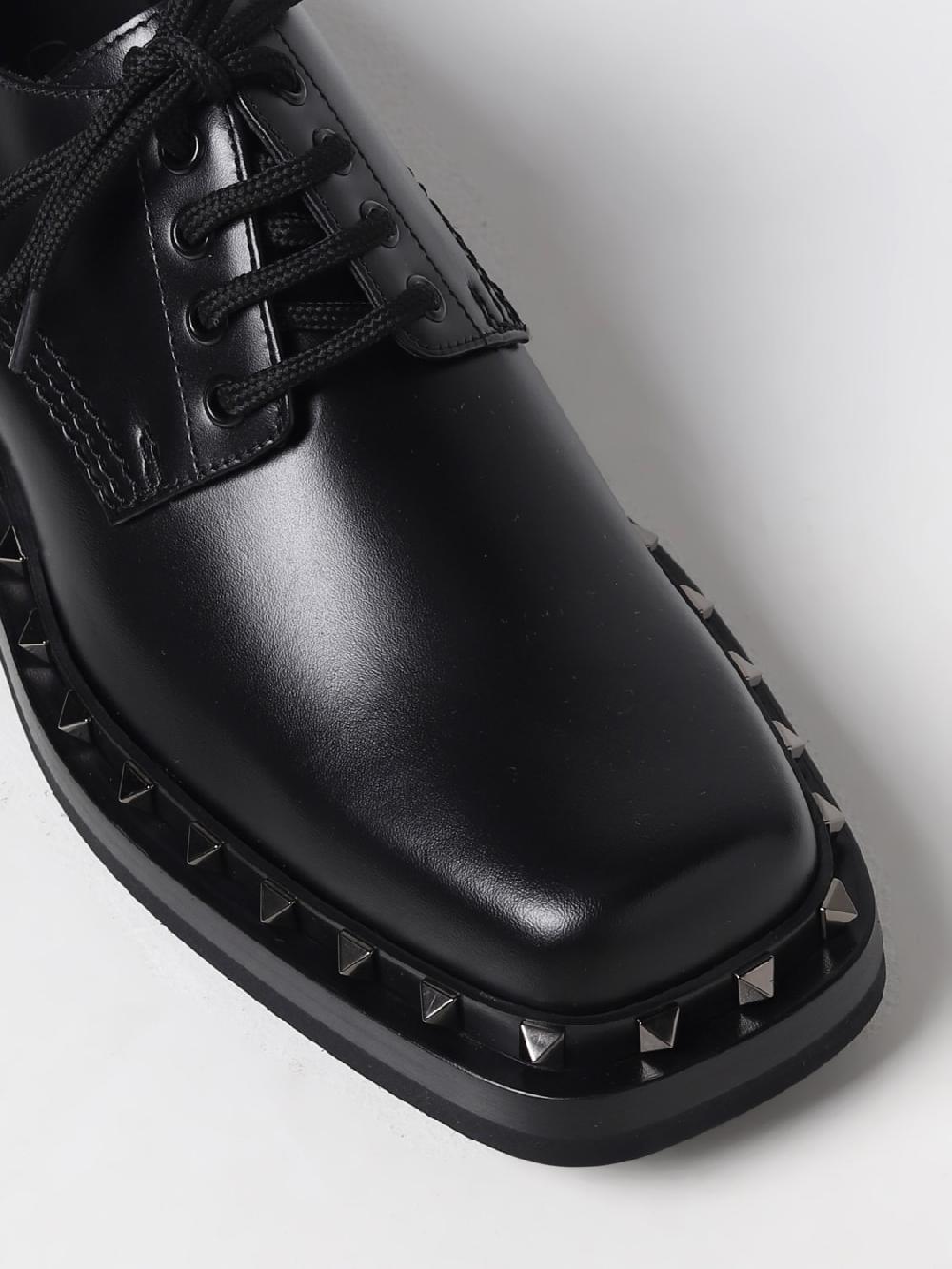 Giglio Derby Rockstud Valentino Garavani in pelle Offerta migliore